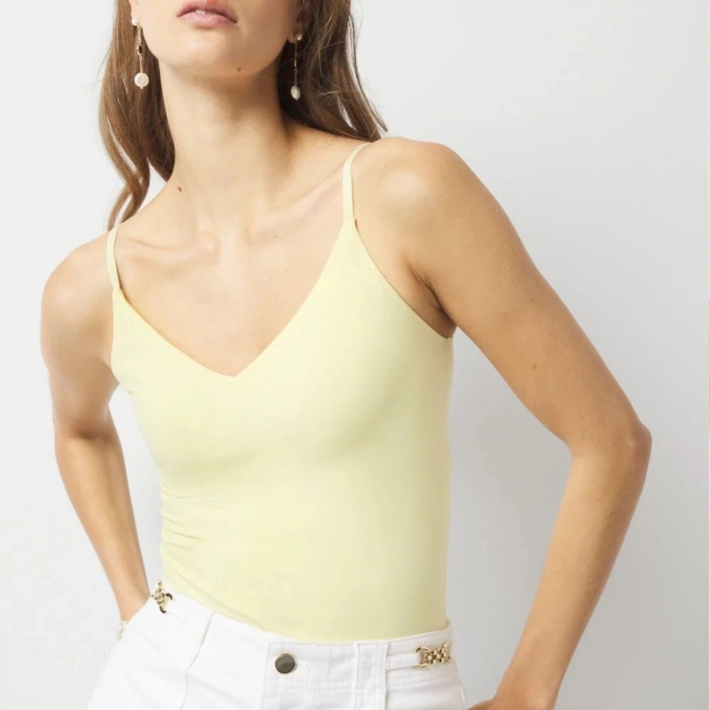 WHBM Forme All Ways Stretch V-Neck Cami Yellow SZ M